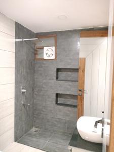 Common Bathroom Image of 2250 Sq.ft 4 BHK Builder Floor for sale in DDA Residential Flats, Sector 8 Dwarka New Delhi for Rs. 29500000