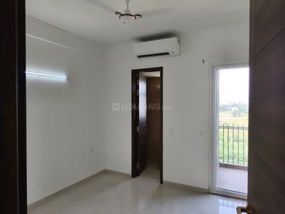 Bedroom Image of 1150 Sq.ft 2 BHK Apartment / Flat for sale in Smartworld Orchard, Sector 61 Gurgaon for Rs. 18200000