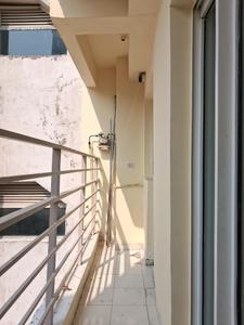 Living Room Image of 924 Sq.ft 2 BHK Apartment / Flat for rent in Paras Tierea, Sector 137 Noida for Rs. 25000
