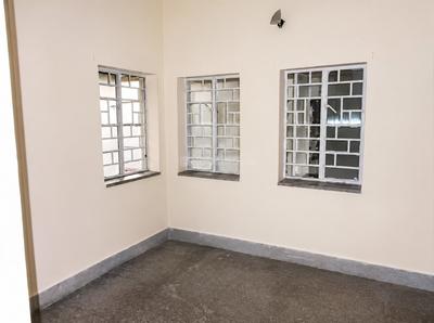 Bedroom Image of 1250 Sq.ft 2 BHK Builder Floor for rent in Dhakuria Kolkata for Rs. 20000