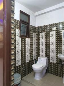 Common Bathroom Image of 910 Sq.ft 2 BHK Builder Floor for sale in Vasundhara Ghaziabad for Rs. 7000000
