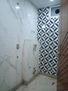Common Bathroom Image of 1050 Sq.ft 2 BHK Apartment / Flat for sale in Sector 73 Noida for Rs. 4250000