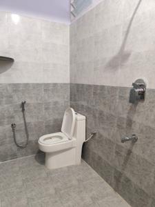 Bathroom Image of 1400 Sq.ft 2 BHK Apartment / Flat for rent in Ramamurthy Nagar Bengaluru for Rs. 28000