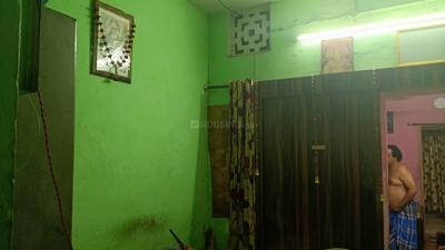 Living Room Image of 150 Sq.ft 4.5 BHK Independent House for sale in Sarai Rohilla New Delhi for Rs. 450000