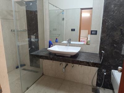 Bathroom Image of 3250 Sq.ft 4 BHK Apartment / Flat for sale in Adani La Marina, Shantigram Ahmedabad for Rs. 34000000