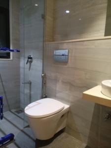 Bedroom Two Image of 2000 Sq.ft 4 BHK Apartment / Flat for rent in Indiabulls Blu, Worli Mumbai for Rs. 750000