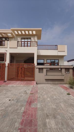 lotus villa Main Image 1