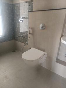 Common Bathroom Image of 1100 Sq.ft 2 BHK Apartment / Flat for rent in K Raheja Vista Phase 3, Mohammed Wadi Pune for Rs. 26000