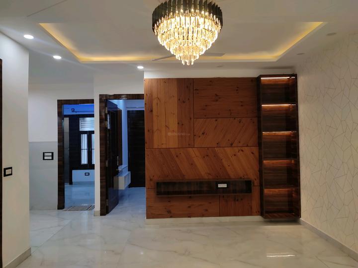 4 BHK 1350 Sqft Independent Floor for sale at Nawada, New Delhi