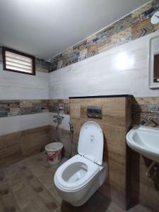 Bathroom Image of 1200 Sq.ft 2 BHK Builder Floor for rent in Ramamurthy Nagar Bengaluru for Rs. 25000