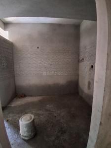 Bathroom Image of 880 Sq.ft 2 BHK Apartment / Flat for sale in Kallukuzhi Tiruchirappalli for Rs. 7150000