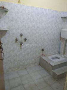 Bathroom Image of 1500 Sq.ft 2 BHK Builder Floor for rent in Baraudha Mirzapur for Rs. 14000