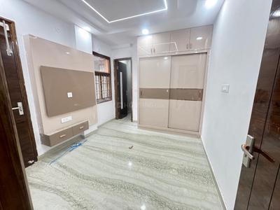 Bedroom Image of 1100 Sq.ft 3 BHK Builder Floor for sale in Sector 8 Rohini New Delhi for Rs. 13000000