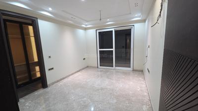 Bedroom Image of 2700 Sq.ft 4 BHK Builder Floor for sale in Mansarover Garden New Delhi for Rs. 50000000