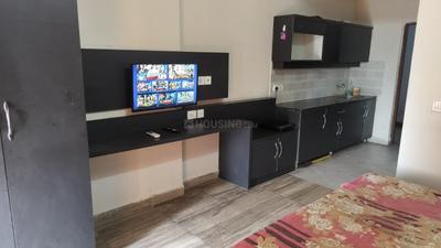 Bedroom Image of 435 Sq.ft 1 RK Studio for rent in Paramount Golfforeste Oak &amp; Pine, Surajpur Greater Noida for Rs. 15001