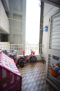 Balcony Image of 450 Sq.ft 1 BHK Apartment / Flat for sale in Pimpri Pune for Rs. 3900000