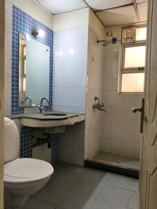 Common Bathroom Image of 1680 Sq.ft 3 BHK Apartment / Flat for sale in Bestech Park View Residency, Palam Vihar Gurgaon for Rs. 23000000