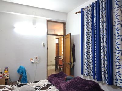 Bedroom Image of 1500 Sq.ft 3 BHK Builder Floor for rent in Sector 44 Noida for Rs. 80000