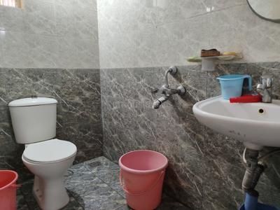 Cansa Dhaiya Bathroom Two 3