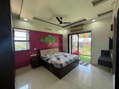 Bedroom Image of 1500 Sq.ft 3 BHK Apartment / Flat for sale in Magarpatta Roystonea, Magarpatta City Pune for Rs. 29000000