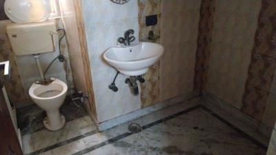 Image of 1100 Sq.ft 2 BHK Apartment / Flat for rent in Patparganj, New Delhi for Rs. 32000