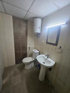 Image of 1295 Sq.ft 3 BHK Apartment / Flat for rent in Supertech Cape Town, Sector 74, Noida for Rs. 43000