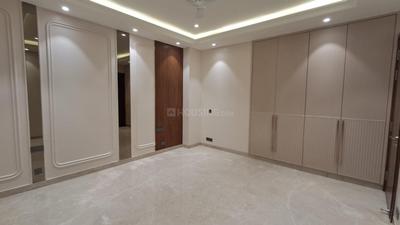 Bedroom Image of 2700 Sq.ft 4 BHK Builder Floor for sale in Kalkaji New Delhi for Rs. 75000000