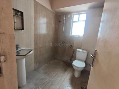 Bathroom Image of 1050 Sq.ft 2.5 BHK Apartment / Flat for rent in Siddha Pines Apartments, Rajarhat Kolkata for Rs. 22000