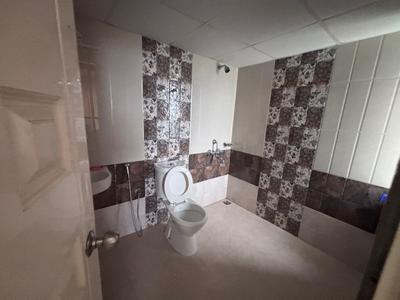 Image of 1500 Sq.ft 3 BHK Apartment / Flat for sale in Thrippunithura, Kochi for Rs. 10000000
