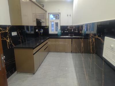 Kitchen Image of 1200 Sq.ft 3 BHK Builder Floor for rent in Janakpuri New Delhi for Rs. 40000