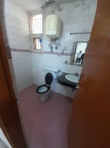 Bathroom Image of 2150 Sq.ft 3 BHK Apartment / Flat for sale in Swaraj Homes Ashoka Group Housing Society, Sector 56 Gurgaon for Rs. 26500000
