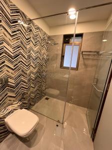 Bathroom Image of 1115 Sq.ft 2.5 BHK Apartment / Flat for sale in Supreme Melange, Dadar East Mumbai for Rs. 54800000