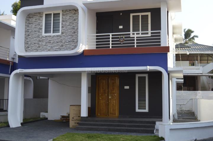 Ayyanthole Main Image 1