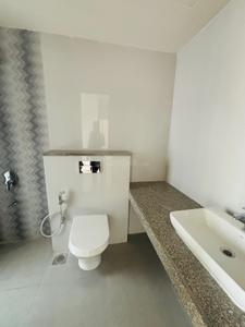 Bathroom Image of 850 Sq.ft 2 BHK Apartment / Flat for sale in Sheth Montana, Mulund West Mumbai for Rs. 22000000