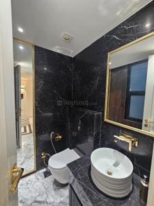Bathroom Image of 2200 Sq.ft 3 BHK Builder Floor for sale in South Extension II New Delhi for Rs. 55000000