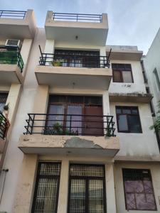 Image of 1215 Sq.ft 3 BHK Builder Floor for sale in Wave City, Ghaziabad for Rs. 8000000