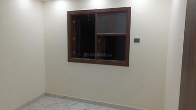 Bedroom Image of 950 Sq.ft 3 BHK Builder Floor for sale in Laxmi Nagar New Delhi for Rs. 8500000