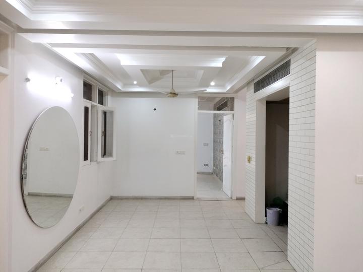 Sunny Valley Apartment Main Image 1