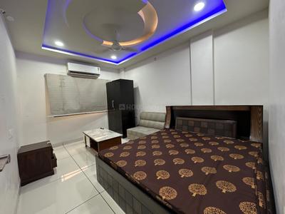 Bedroom Image of 1100 Sq.ft 2 BHK Apartment / Flat for rent in Mahalakshmi Nagar Indore for Rs. 35000