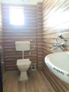 Common Bathroom Image of 1120 Sq.ft 3 BHK Apartment / Flat for sale in Sarada Pally Kolkata for Rs. 6160000