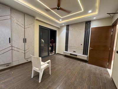 Bedroom Image of 1440 Sq.ft 3 BHK Builder Floor for sale in Mukherjee Nagar New Delhi for Rs. 21500000