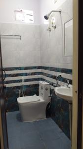 Bathroom Image of 1150 Sq.ft 3 BHK Independent House for rent in JP Nagar Bengaluru for Rs. 30000