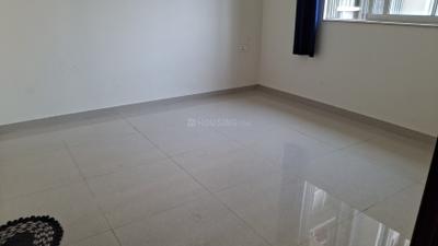 Bedroom Image of 650 Sq.ft 2 BHK Apartment / Flat for sale in Omkar Signet, Malad East Mumbai for Rs. 17000000