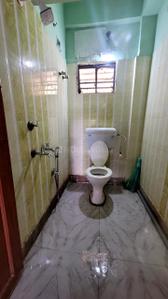 Bathroom Image of 960 Sq.ft 2 BHK Apartment / Flat for rent in Dum Dum Cantonment Kolkata for Rs. 10000