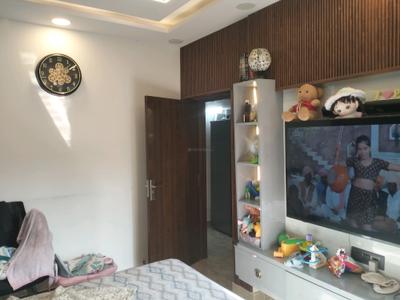 Bedroom Image of 900 Sq.ft 2 BHK Apartment / Flat for sale in Vikaspuri New Delhi for Rs. 11500000
