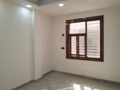 Bedroom Image of 1017 Sq.ft 3 BHK Builder Floor for sale in Laxmi Nagar New Delhi for Rs. 12500000