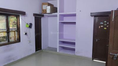 Living Room Image of 400 Sq.ft 2 BHK Builder Floor for rent in Vikas Nagar Lucknow for Rs. 11000