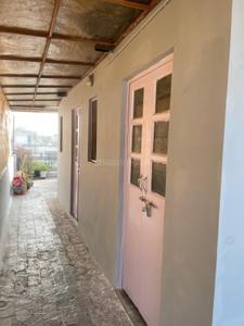 Balcony Image of 400 Sq.ft 1 RK Builder Floor for rent in Lajpat Nagar New Delhi for Rs. 15000