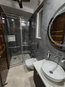 Bathroom Image of 1400 Sq.ft 3 BHK Builder Floor for sale in Janakpuri New Delhi for Rs. 31000000