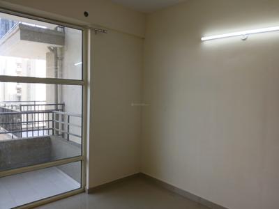 Bedroom Image of 650 Sq.ft 3 BHK Apartment / Flat for rent in Pyramid Infinity, Sector 70 Gurgaon for Rs. 20000